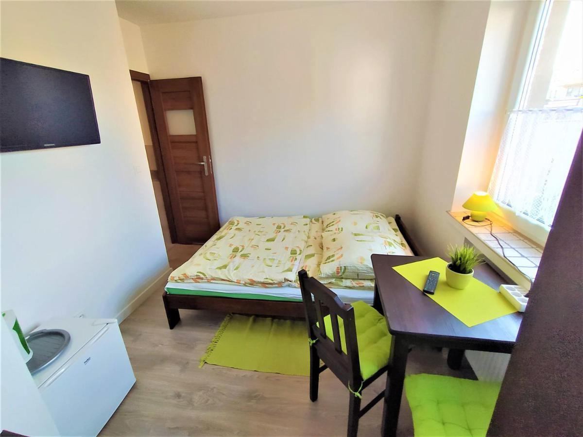 Sloneczne Pokoje U Ewy Na Mlynskiej Wladyslawowo Exterior photo