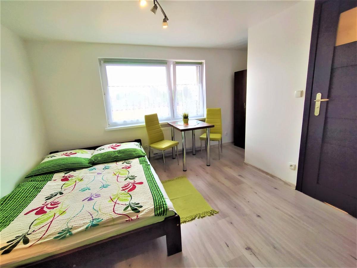 Sloneczne Pokoje U Ewy Na Mlynskiej Wladyslawowo Exterior photo
